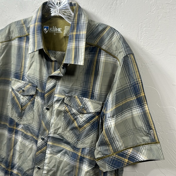 Kuhl Eluxur plaid button down shirt size small - Picture 5 of 10